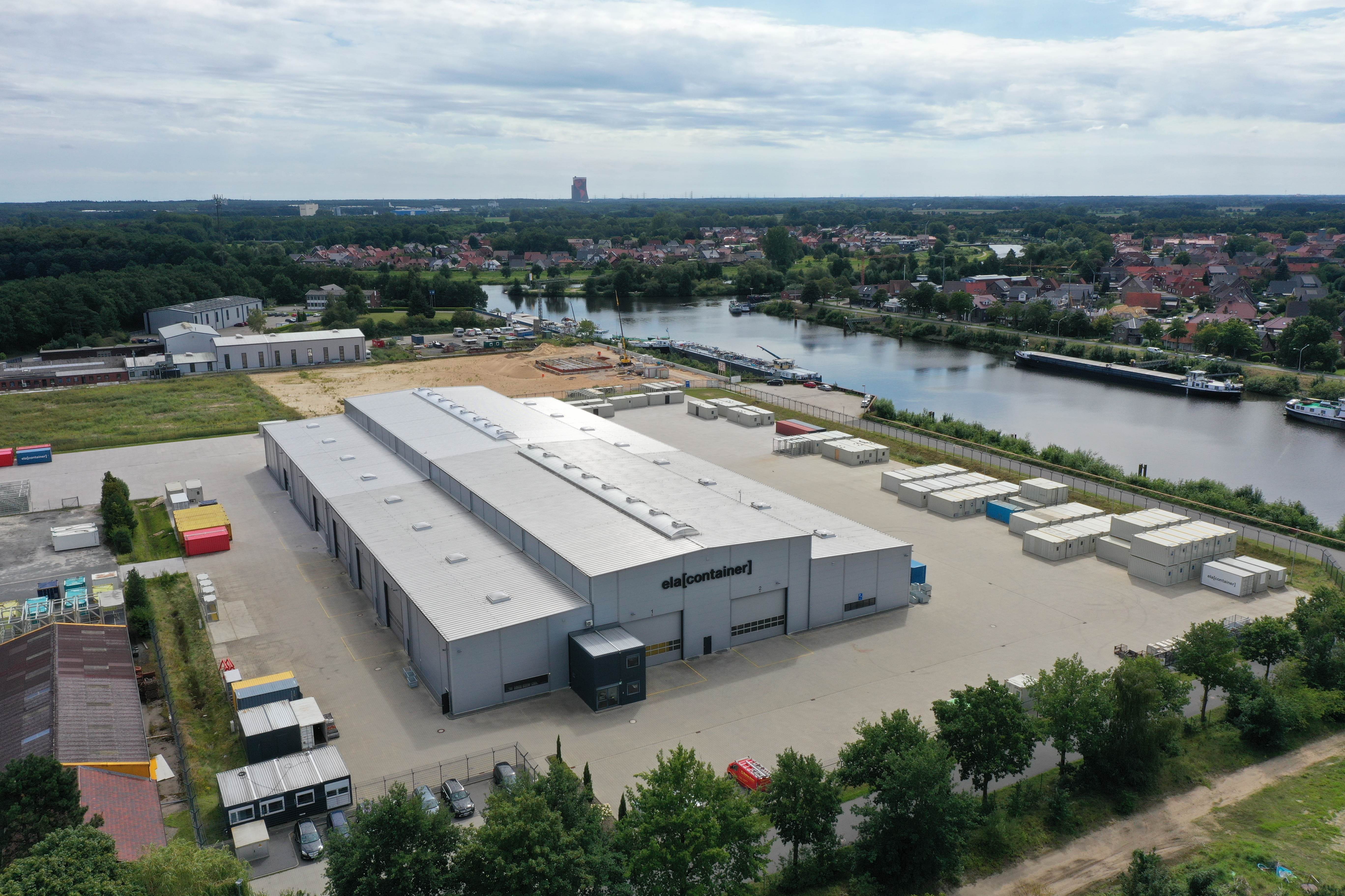 Production hall of ELA Container Offshore in Haren, Germany Production hall of ELA Container Offshore in Haren, Germany