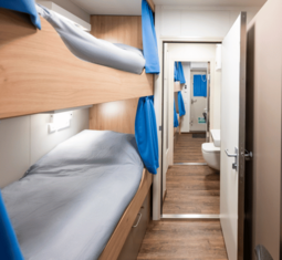 20ft Living Quarter (2 bunk beds)