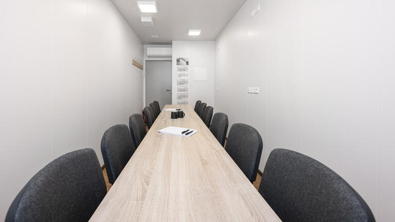 meeting container
